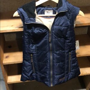 Boys Bass Vest with Hood Small NWT